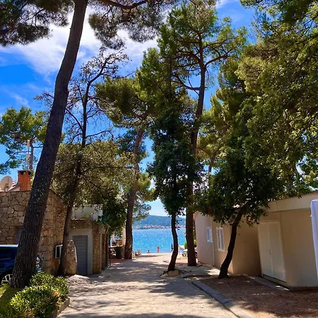 Mobile Ana Mia Campsite *