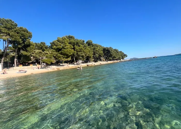 Kemp Mobile Ana Mia Biograd Na Moru